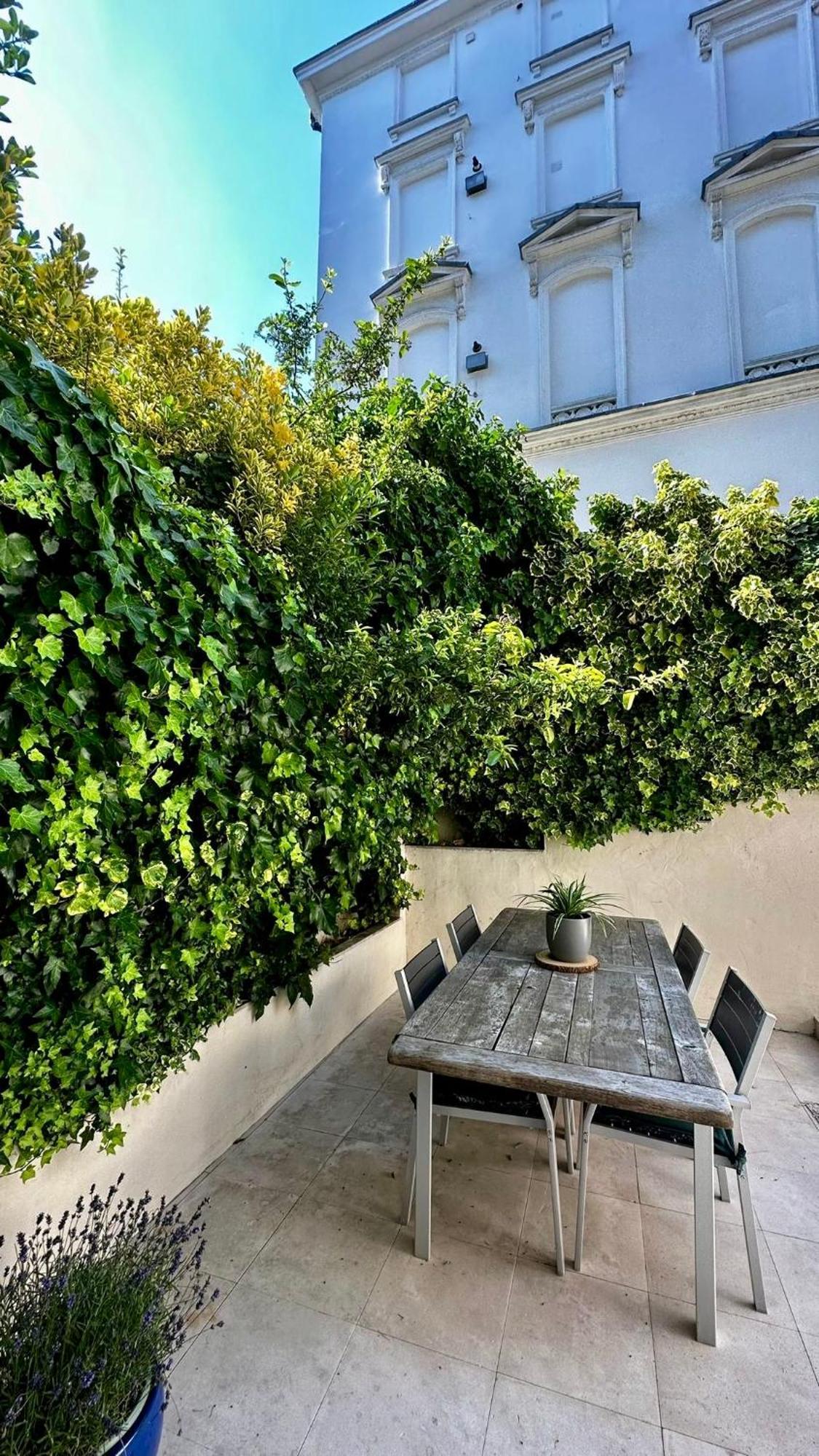 Iconic Little Venice With Private Garden *